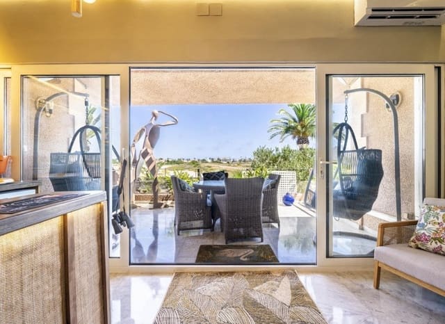 6 soverom Villa til salgs i La Manga del Mar Menor med svømmebasseng garasje - € 1 250 000 (Ref: 9985766)