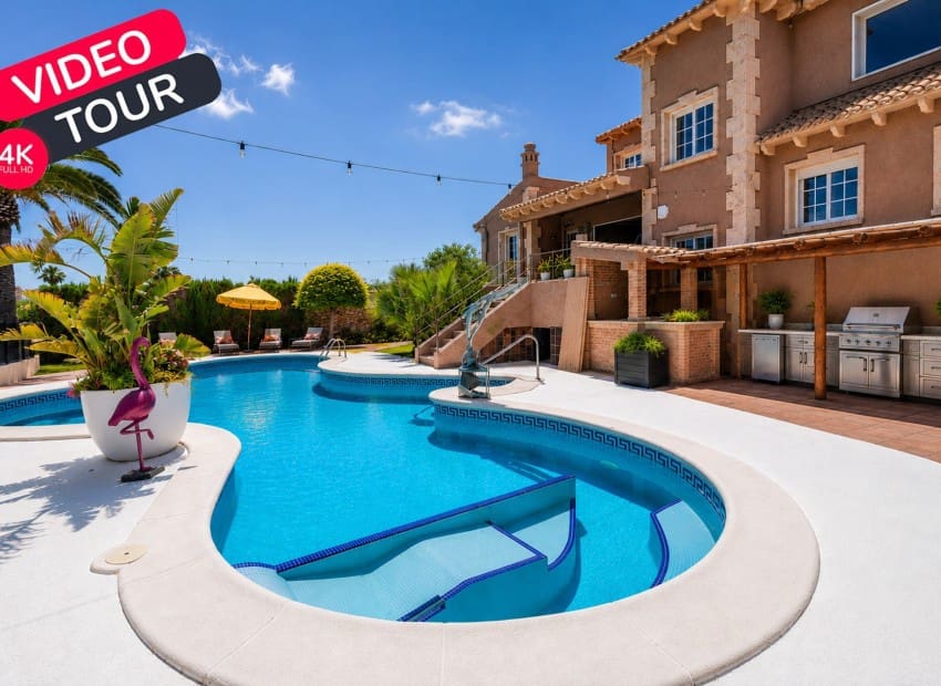 Chalet de 6 habitaciones en La Manga del Mar Menor en venta con piscina garaje - 990.000 € (Ref: 9985766)