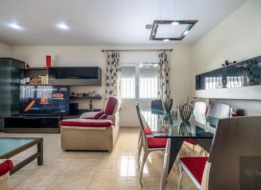 5 bedroom Villa for sale in Torre-Pacheco with pool garage - € 445,000 (Ref: 9985767)
