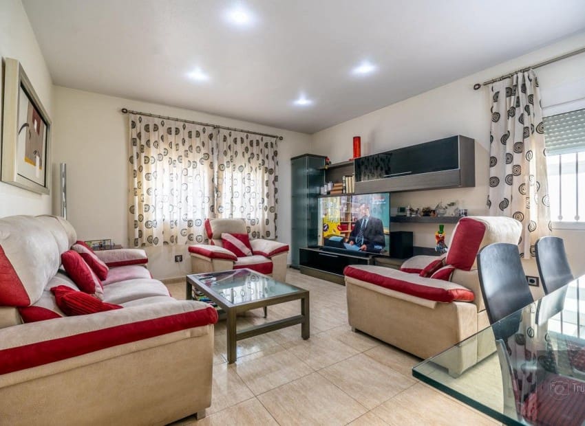 5 bedroom Villa for sale in Torre-Pacheco with pool garage - € 445,000 (Ref: 9985767)
