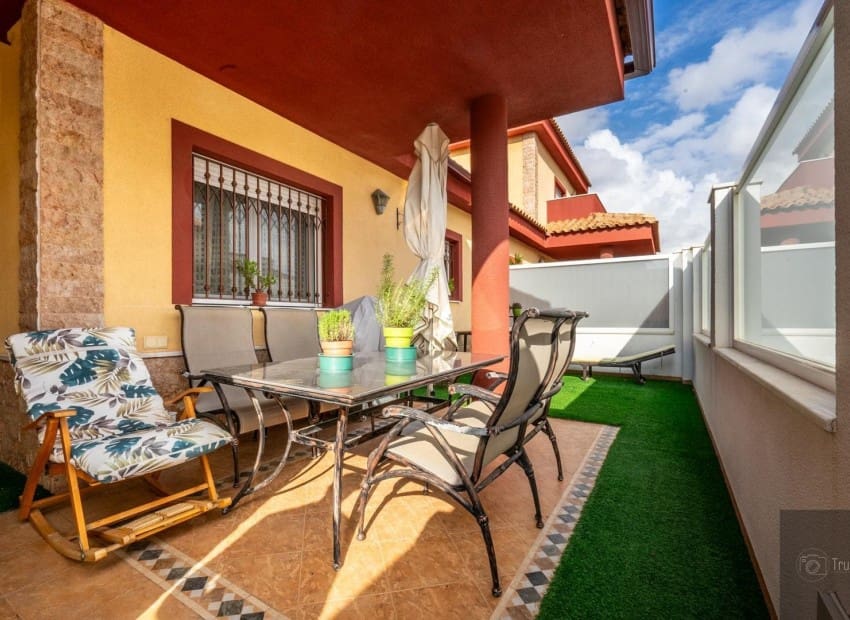 5 bedroom Villa for sale in Torre-Pacheco with pool garage - € 445,000 (Ref: 9985767)