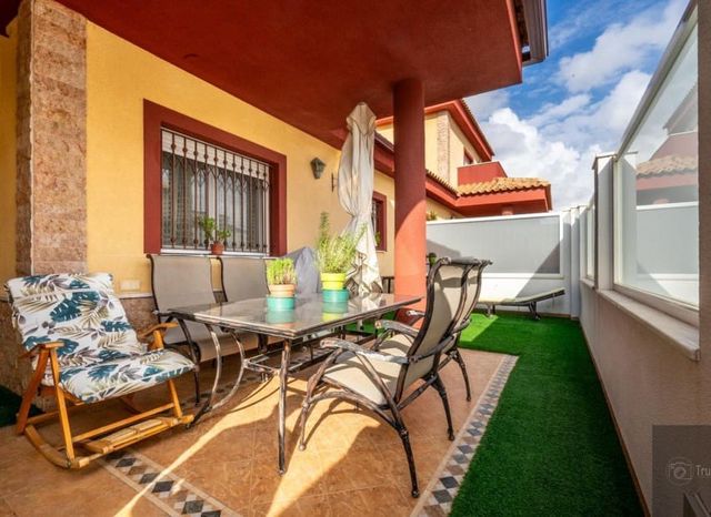 5 Zimmer Villa zu verkaufen in Torre-Pacheco mit Pool Garage - 445.000 € (Ref: 9985767)