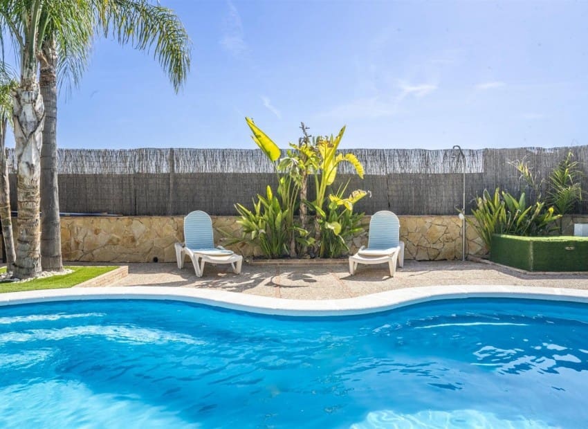 4 bedroom Villa for sale in Beniel with pool garage - € 595,000 (Ref: 9985768)