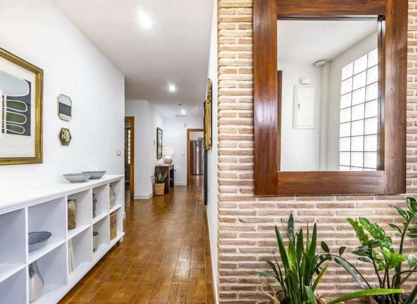 4 bedroom Villa for sale in Beniel with pool garage - € 595,000 (Ref: 9985768)