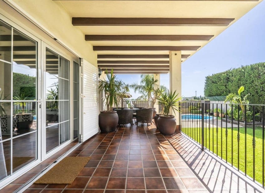 4 bedroom Villa for sale in Beniel with pool garage - € 595,000 (Ref: 9985768)
