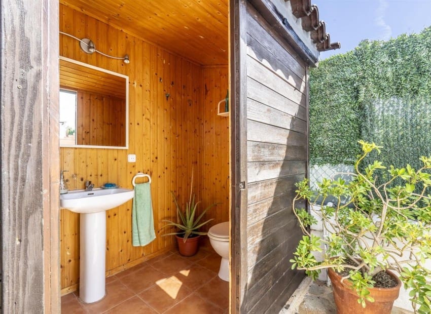 4 bedroom Villa for sale in Beniel with pool garage - € 595,000 (Ref: 9985768)