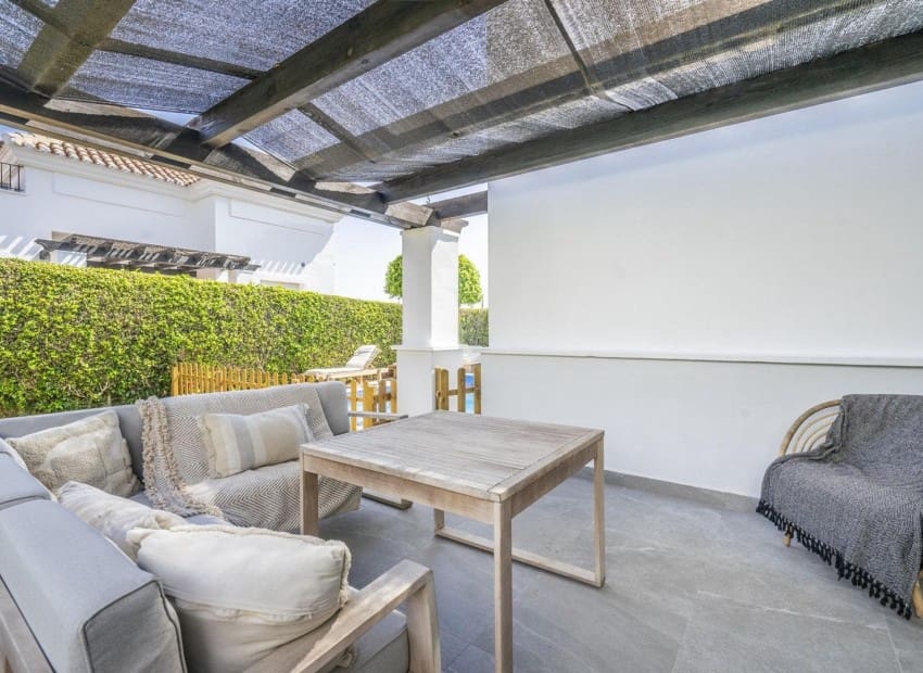 Chalet de 2 habitaciones en La Torre Golf Resort en venta con piscina garaje - 310.000 € (Ref: 9985770)