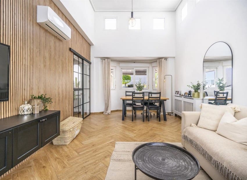 Chalet de 2 habitaciones en La Torre Golf Resort en venta con piscina garaje - 310.000 € (Ref: 9985770)