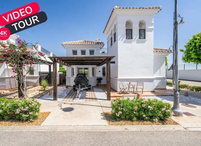 Chalet de 2 habitaciones en La Torre Golf Resort, Torre-Pacheco en venta con piscina garaje - 310.000 € (Ref: 9985770)