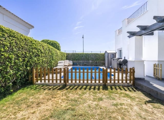 Chalet de 2 habitaciones en La Torre Golf Resort, Torre-Pacheco en venta con piscina garaje - 310.000 € (Ref: 9985770)