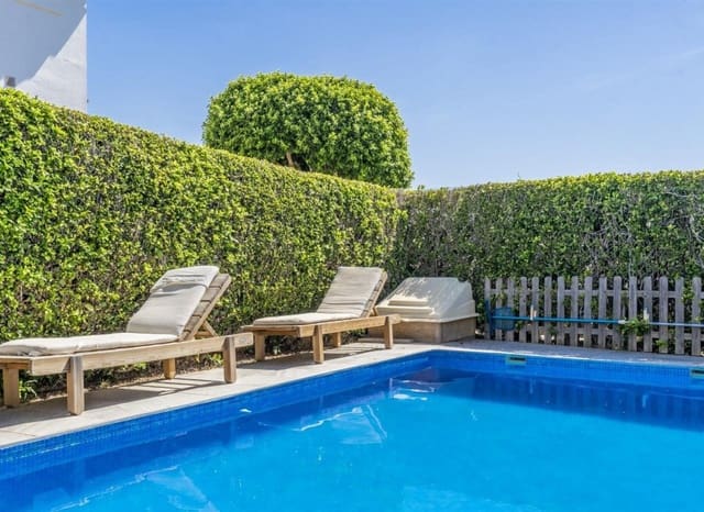 Chalet de 2 habitaciones en La Torre Golf Resort, Torre-Pacheco en venta con piscina garaje - 310.000 € (Ref: 9985770)