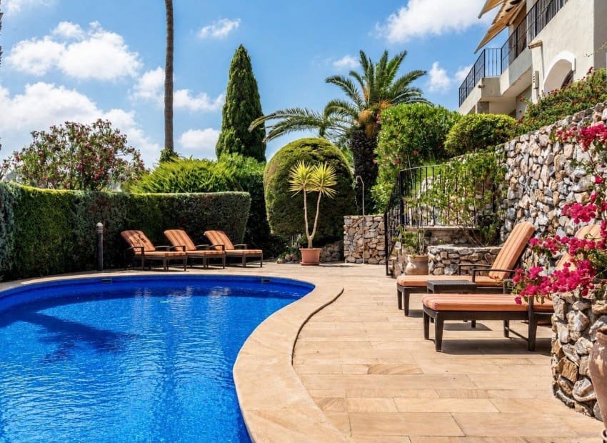 4 bedroom Villa for sale in La Manga Club with pool garage - € 3,219,748 (Ref: 9985771)