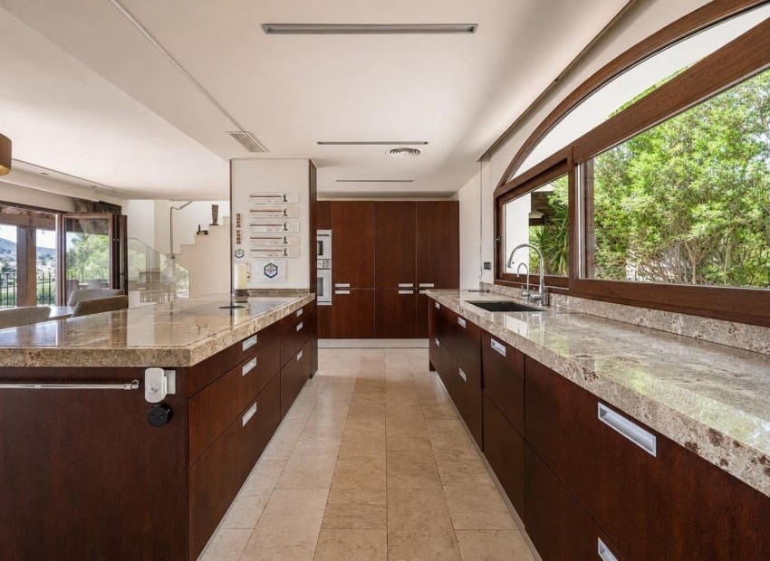 4 bedroom Villa for sale in La Manga Club with pool garage - € 3,219,748 (Ref: 9985771)