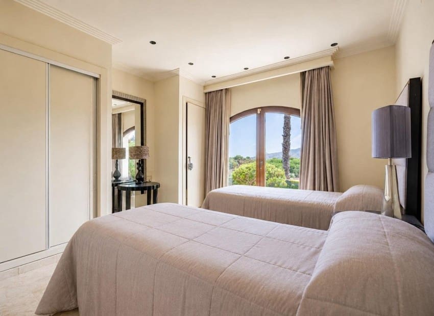 4 bedroom Villa for sale in La Manga Club with pool garage - € 3,219,748 (Ref: 9985771)