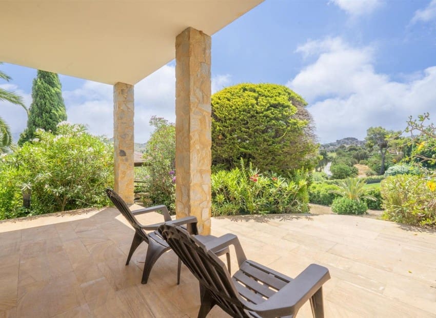 4 bedroom Villa for sale in La Manga Club with pool garage - € 3,219,748 (Ref: 9985771)
