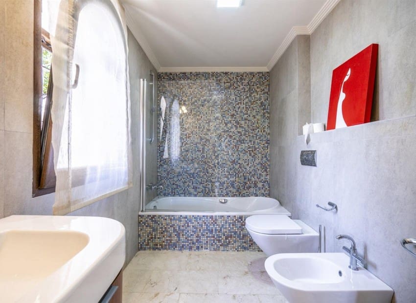 4 bedroom Villa for sale in La Manga Club with pool garage - € 3,219,748 (Ref: 9985771)