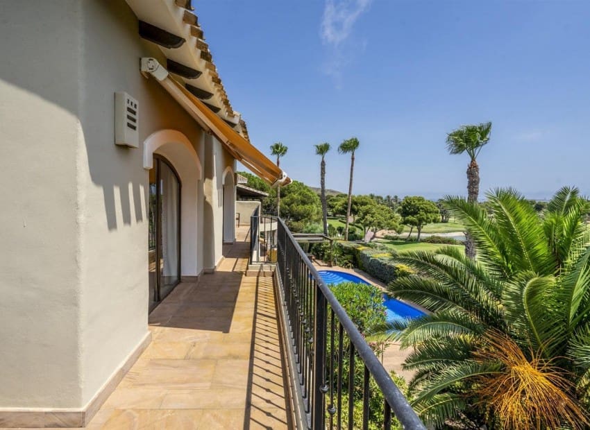 4 bedroom Villa for sale in La Manga Club with pool garage - € 3,219,748 (Ref: 9985771)