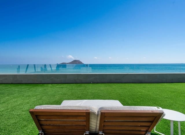 3 soverom Villa til salgs i La Manga del Mar Menor med garasje - € 1 650 000 (Ref: 9986117)