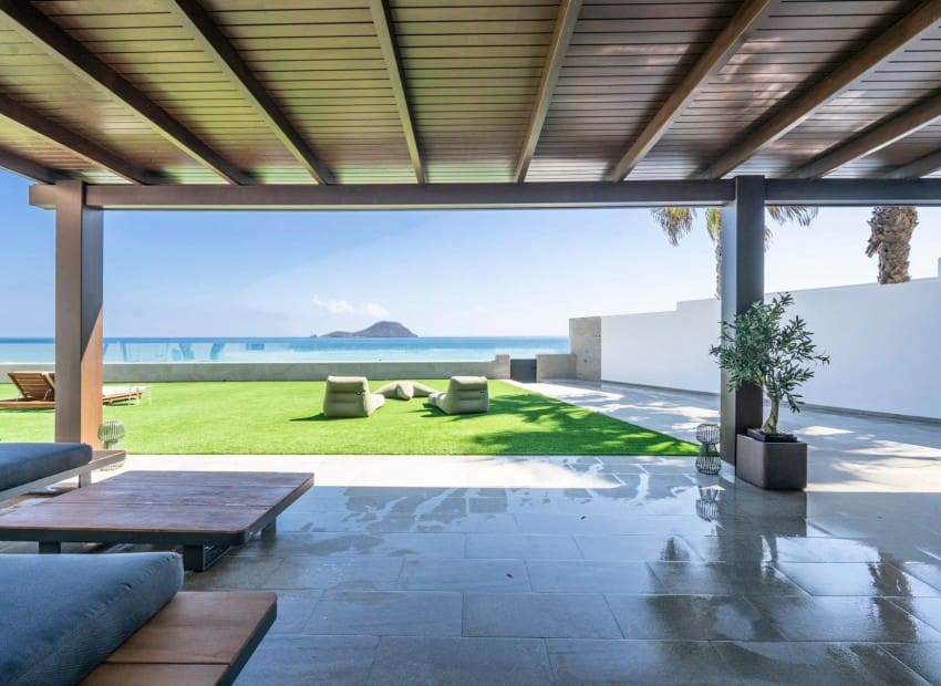 3 soverom Villa til salgs i La Manga del Mar Menor med garasje - € 1 650 000 (Ref: 9986117)