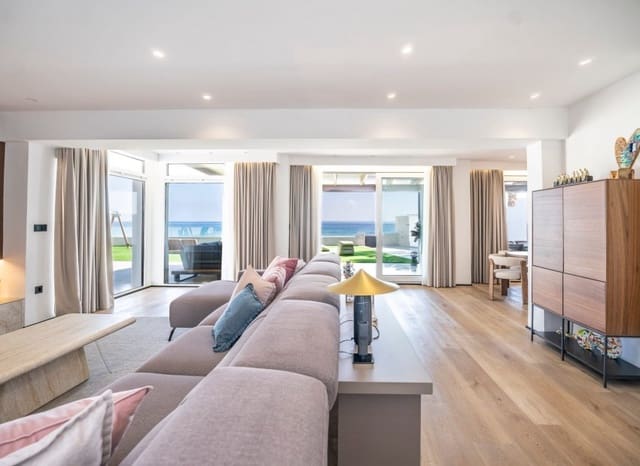 3 Zimmer Villa zu verkaufen in La Manga del Mar Menor mit Pool Garage - 1.650.000 € (Ref: 9986117)