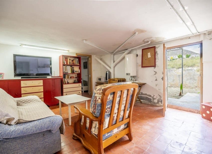 5 makuuhuone Huvila myytävänä paikassa Isla Plana - 875 000 € (Ref: 9986119)