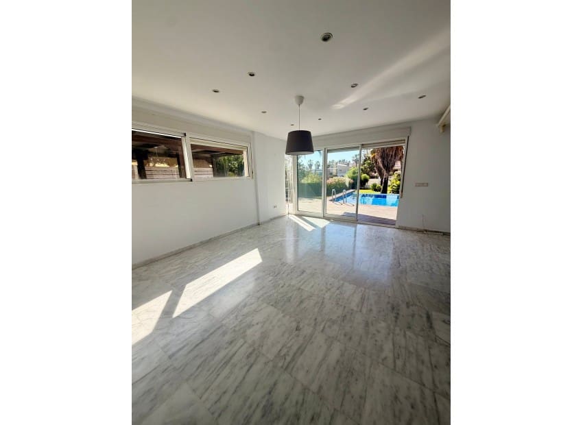 5 sovrum Villa till salu i La Manga del Mar Menor med pool - 685 000 € (Ref: 9986121)