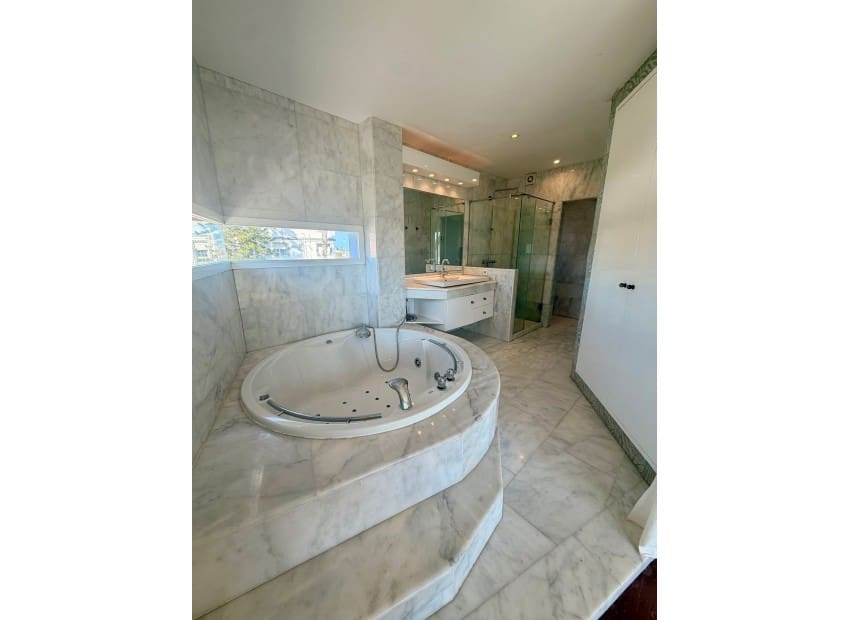5 sovrum Villa till salu i La Manga del Mar Menor med pool - 685 000 € (Ref: 9986121)