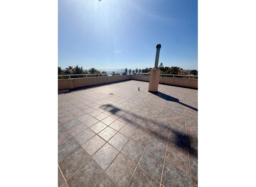 5 sovrum Villa till salu i La Manga del Mar Menor med pool - 685 000 € (Ref: 9986121)