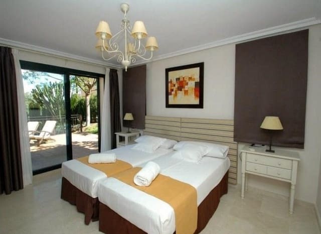 5 soveværelse Villa til salg i La Manga Club, Cartagena med swimmingpool - € 1.350.000 (Ref: 9986178)