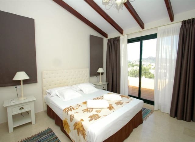 5 soveværelse Villa til salg i La Manga Club, Cartagena med swimmingpool - € 1.350.000 (Ref: 9986178)