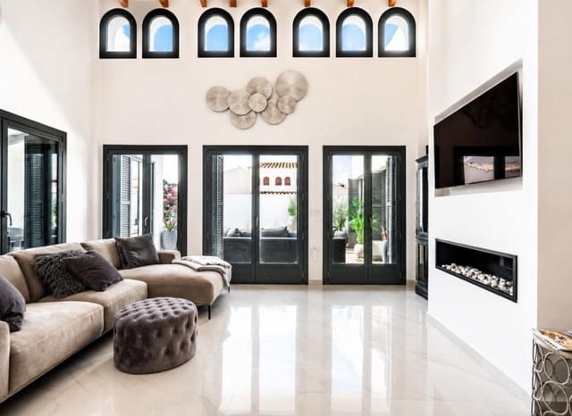 3 slaapkamer Villa te koop in El Valle Golf Resort, Murcia stad met zwembad garage - € 600.000 (Ref: 9987305)