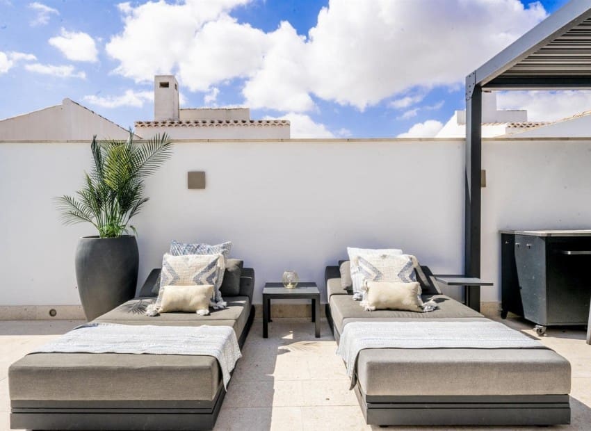 3 camera da letto Villa in vendita in El Valle Golf Resort con piscina garage - 600.000 € (Rif: 9987305)