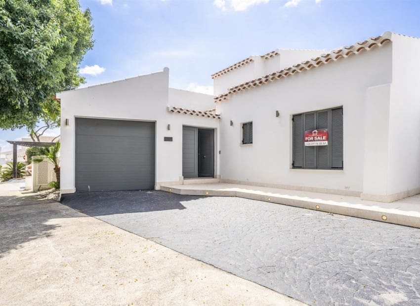 3 camera da letto Villa in vendita in El Valle Golf Resort con piscina garage - 600.000 € (Rif: 9987305)