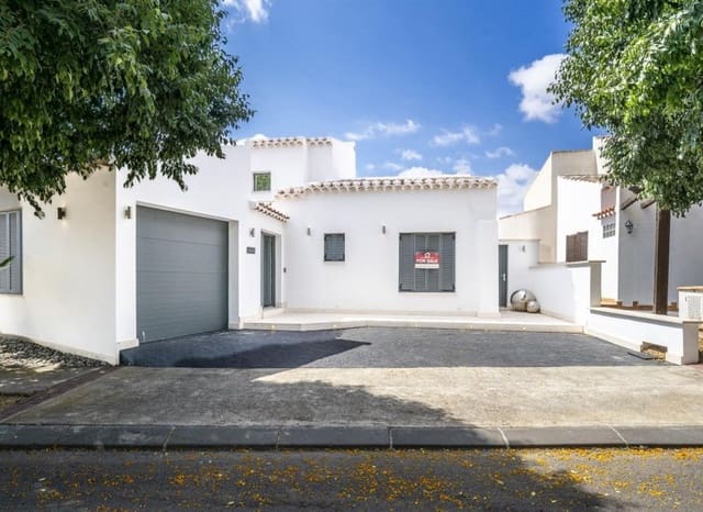 3 soverom Villa til salgs i El Valle Golf Resort, Murcia by med svømmebasseng garasje - € 600 000 (Ref: 9987305)