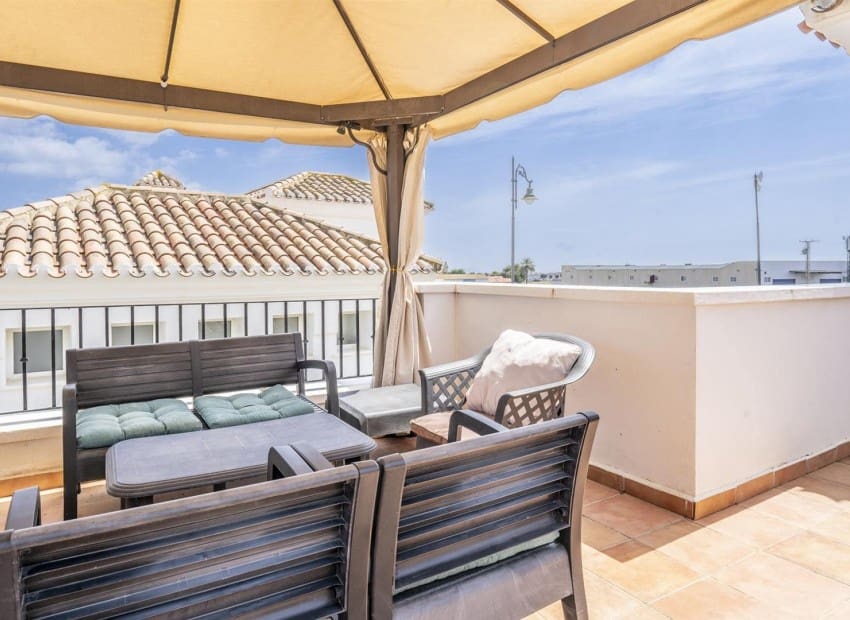2 sovrum Villa till salu i La Torre Golf Resort - 250 000 € (Ref: 9989430)