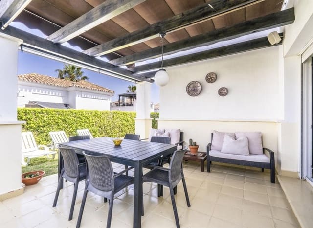 Chalet de 2 habitaciones en La Torre Golf Resort, Torre-Pacheco en venta - 250.000 € (Ref: 9989430)