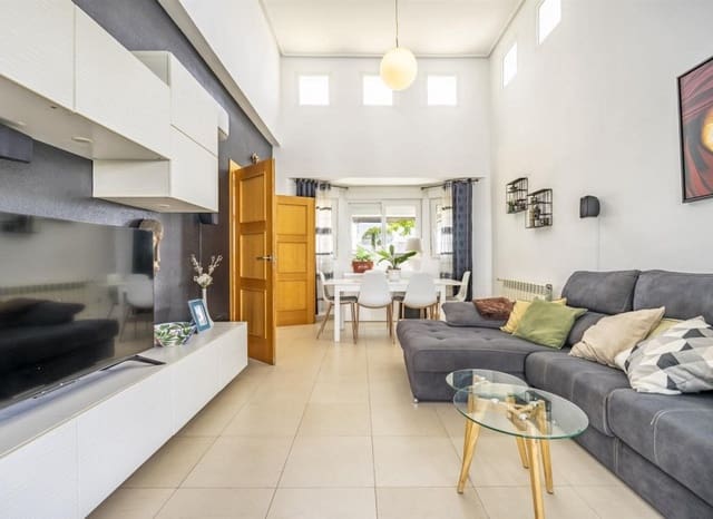 Chalet de 2 habitaciones en La Torre Golf Resort, Torre-Pacheco en venta - 250.000 € (Ref: 9989430)
