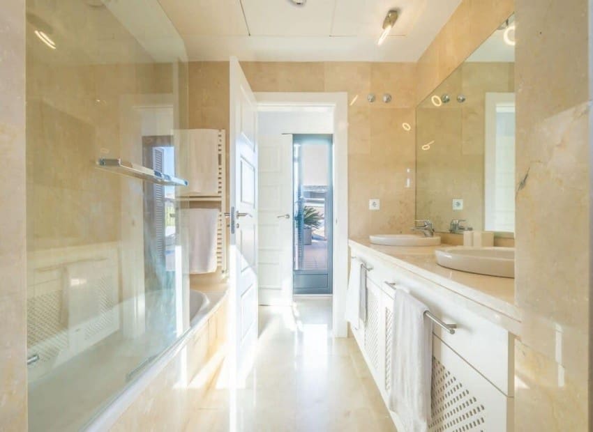 Chalet de 5 habitaciones en El Valle Golf Resort en venta con piscina garaje - 699.000 € (Ref: 9989432)