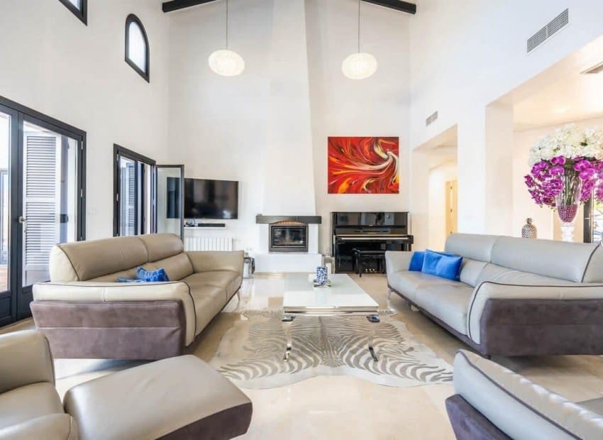 Chalet de 5 habitaciones en El Valle Golf Resort en venta con piscina garaje - 699.000 € (Ref: 9989432)
