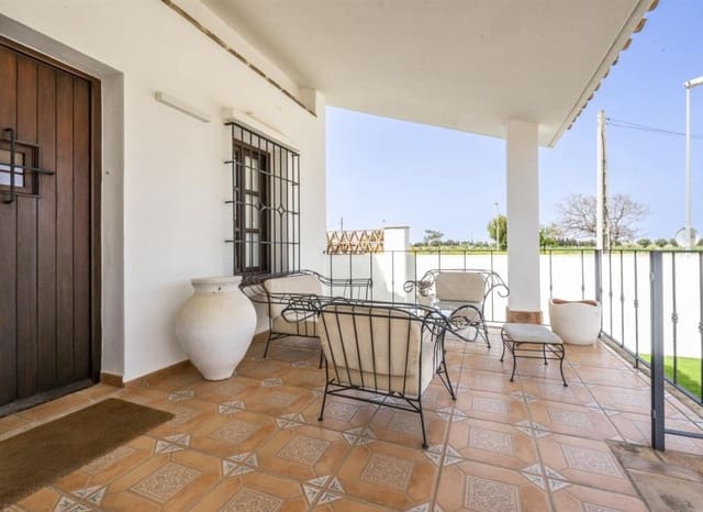 Chalet de 4 habitaciones en Ciudad, San Javier en venta con piscina garaje - 580.000 € (Ref: 9989826)