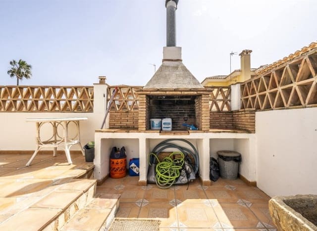 Chalet de 4 habitaciones en Ciudad, San Javier en venta con piscina garaje - 580.000 € (Ref: 9989826)