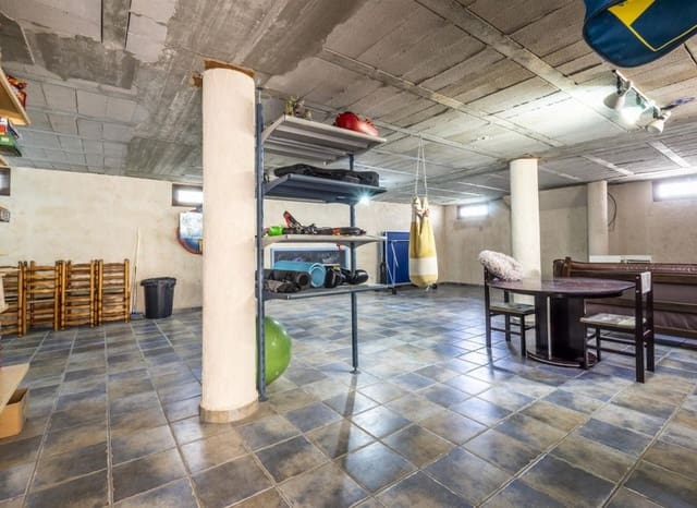 Chalet de 4 habitaciones en Santiago de la Ribera, San Javier en venta con piscina garaje - 580.000 € (Ref: 9989826)