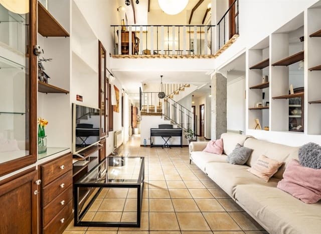 Chalet de 4 habitaciones en Ciudad, San Javier en venta con piscina garaje - 580.000 € (Ref: 9989826)