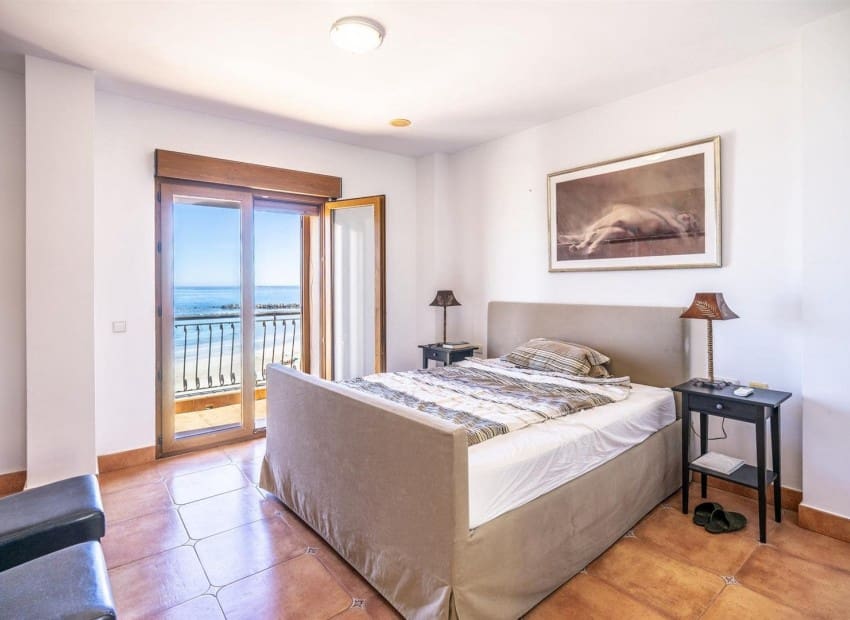 6 soverom Villa til salgs i Cabo de Palos med garasje - € 2 500 000 (Ref: 9989828)