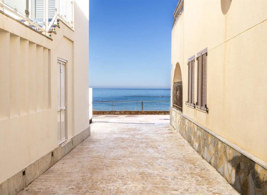 6 soverom Villa til salgs i Cabo de Palos med garasje - € 2 500 000 (Ref: 9989828)
