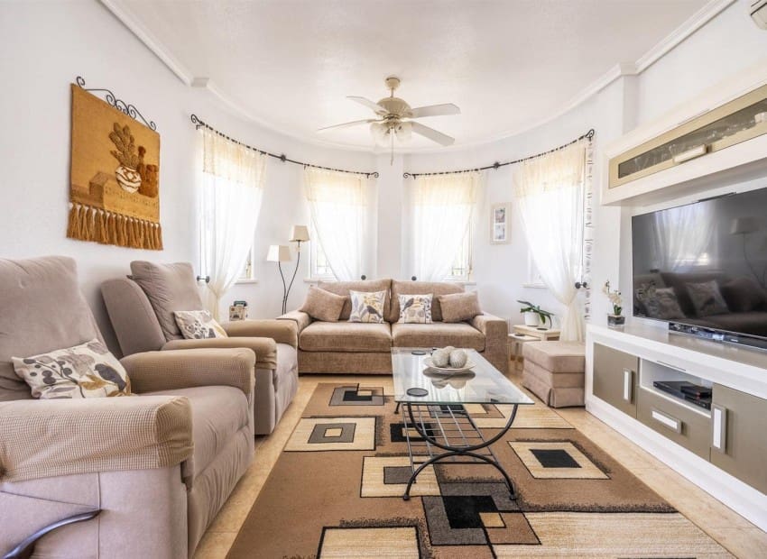 Chalet de 3 habitaciones en Sucina en venta con piscina garaje - 345.000 € (Ref: 9989829)