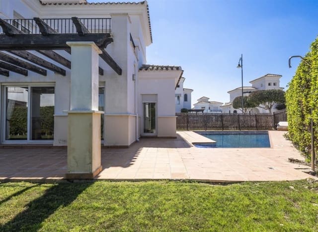 Chalet de 3 habitaciones en La Torre Golf Resort, Torre-Pacheco en venta con piscina garaje - 350.000 € (Ref: 9991797)