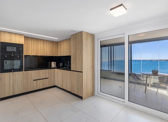 2 soveværelse Lejlighed til salg i Punta Prima, Torrevieja med swimmingpool garage - € 765.000 (Ref: 9991956)