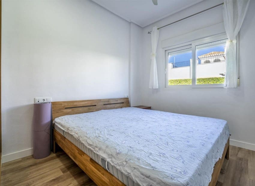 Chalet de 2 habitaciones en La Torre Golf Resort en venta con garaje - 280.000 € (Ref: 9993559)
