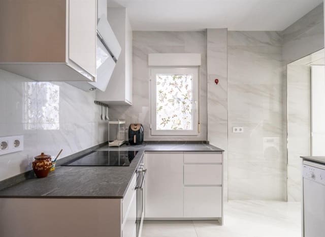Chalet de 2 habitaciones en La Torre Golf Resort, Torre-Pacheco en venta con garaje - 280.000 € (Ref: 9993559)